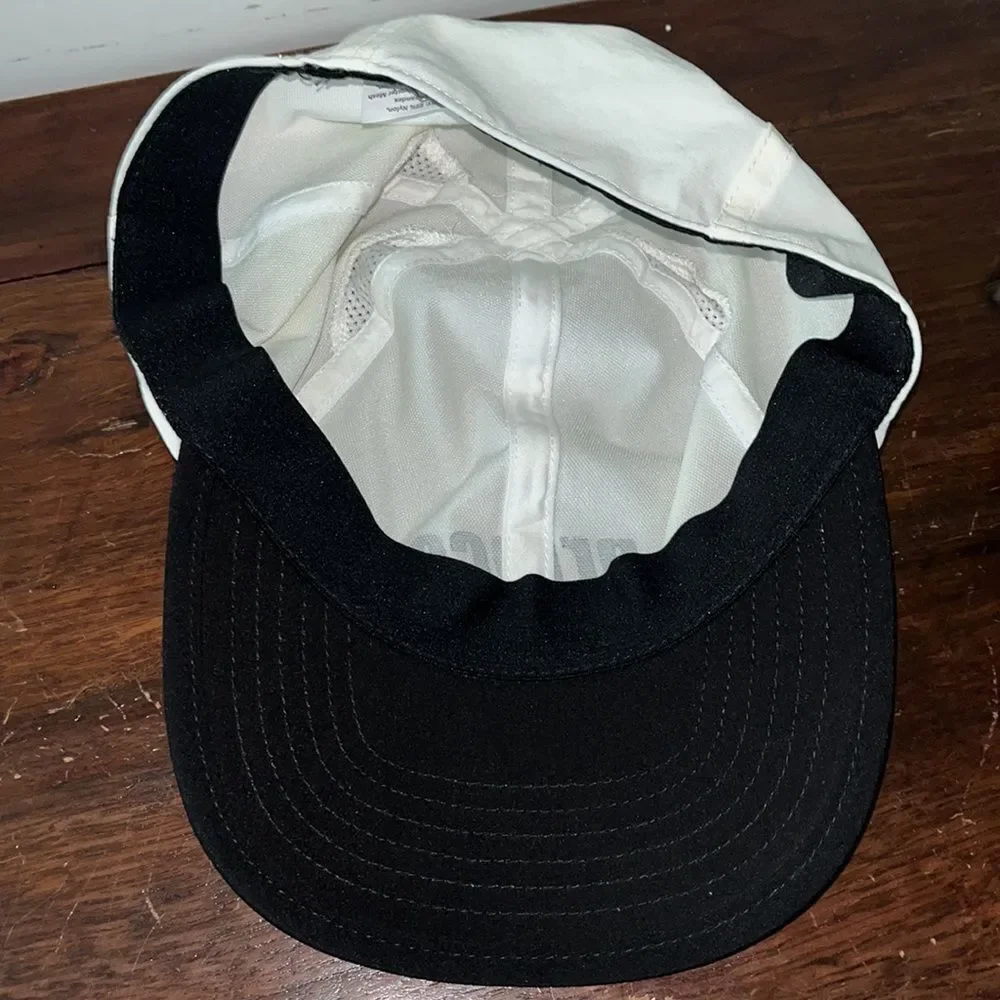 Prince White/Black competition Tennis Club baseball cap & FREE Worn out Shorts L
